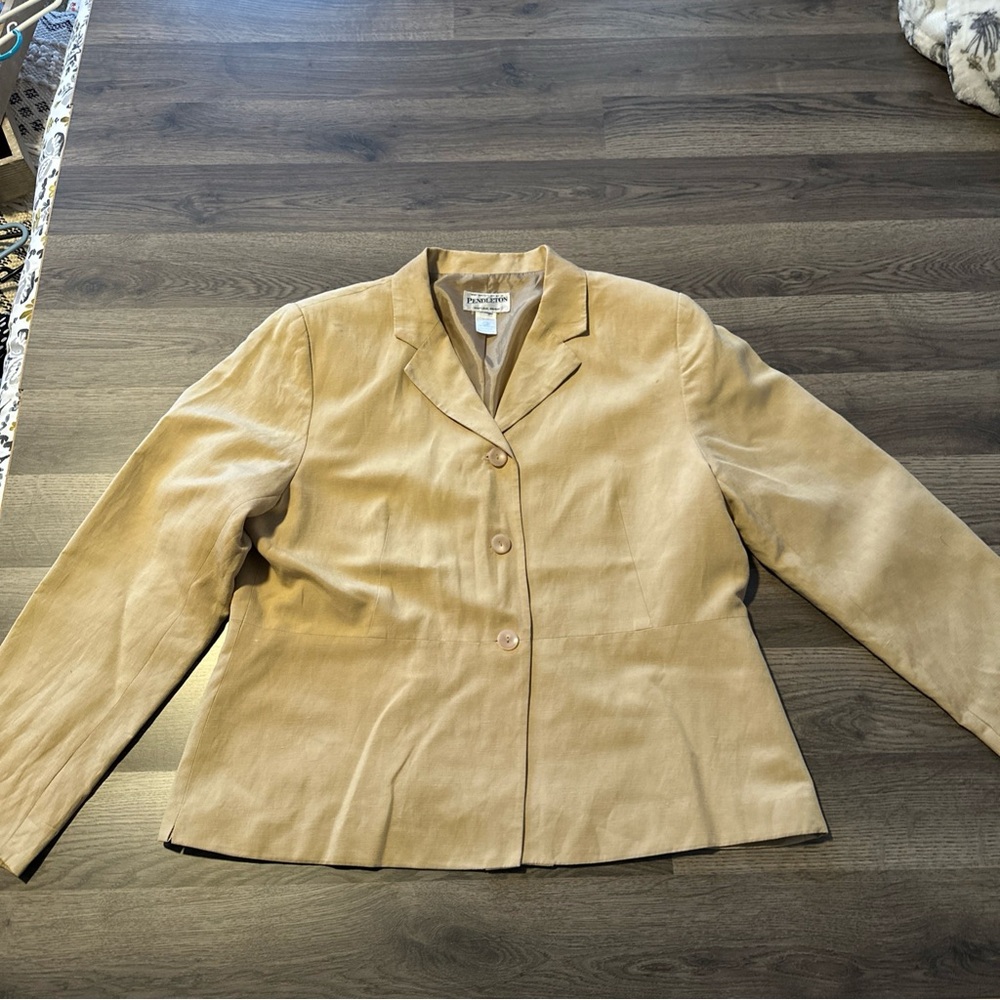 Pendleton  Women’s Tan Oversize Blazer Jacket!